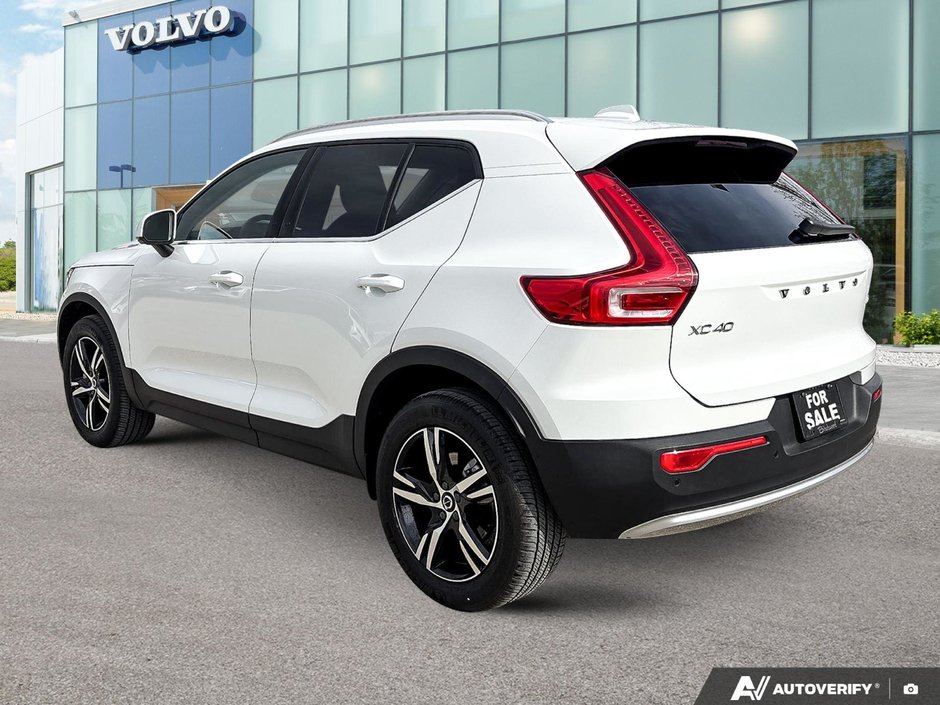 2025 Volvo XC40 Core Bright Theme-2