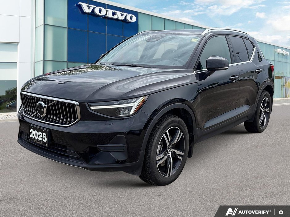 2025 Volvo XC40 Core Bright Theme-0