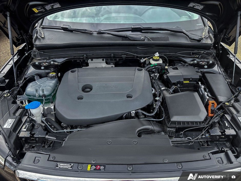 2025 Volvo XC40 Core Bright Theme-6