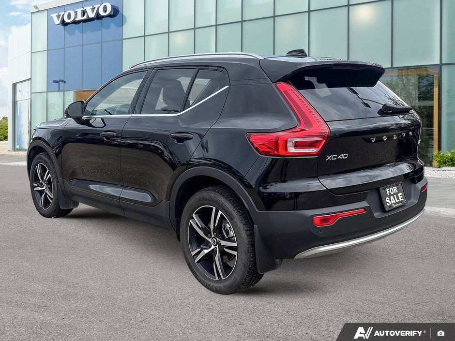 2025 Volvo XC40 Core Bright Theme-2