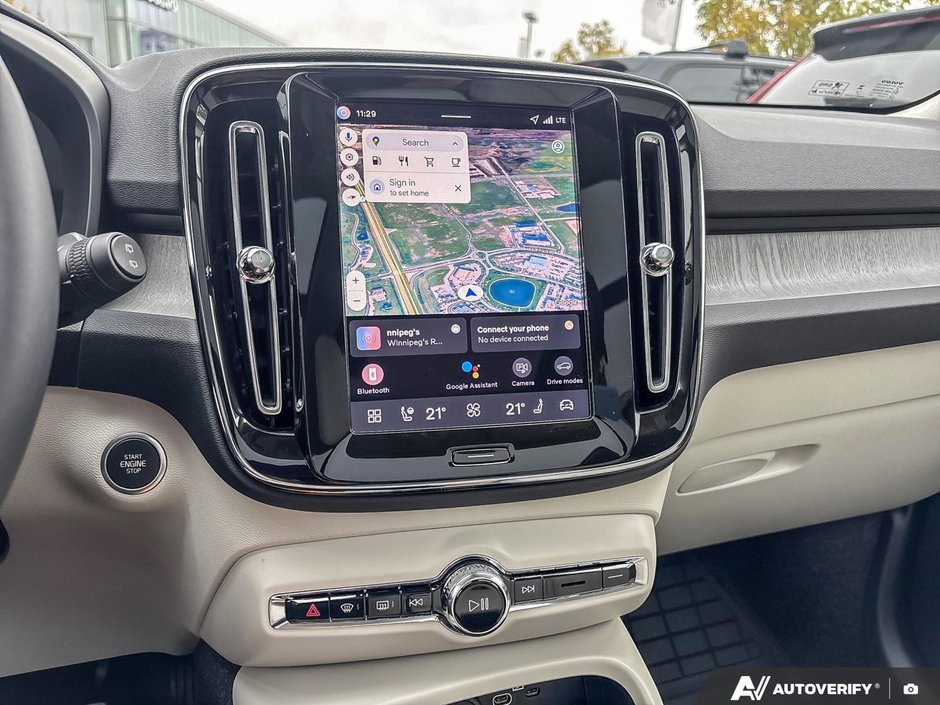 2026 Volvo XC40 Ultra Dark Theme-19