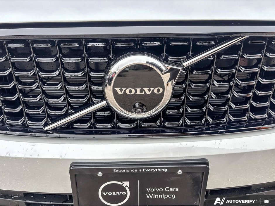 2026 Volvo XC40 Ultra Dark Theme-6