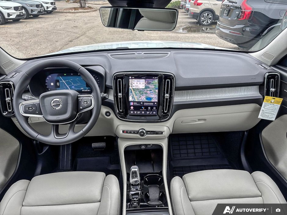 2026 Volvo XC40 Ultra Dark Theme-24