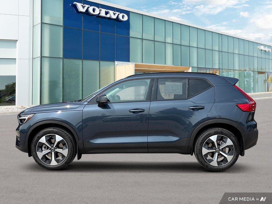 2026 Volvo XC40 Plus Dark Theme-2