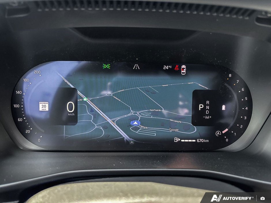 2026 Volvo XC40 Plus Dark Theme-14