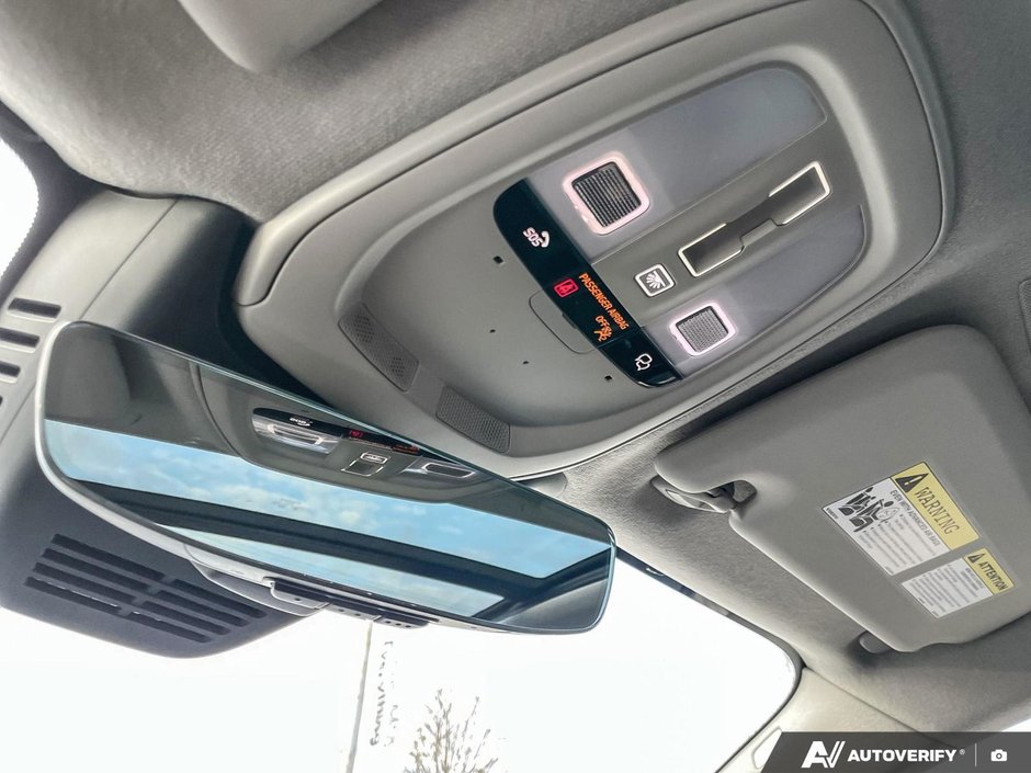 2026 Volvo XC40 Ultra Dark Theme-21