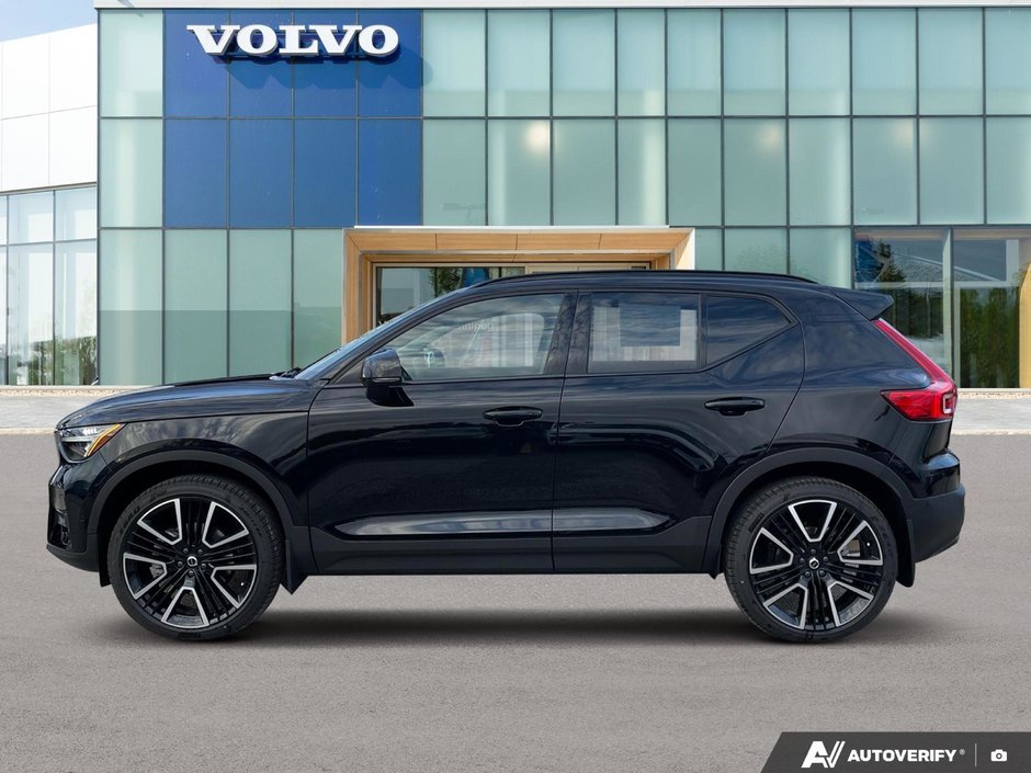 2026 Volvo XC40 Ultra Dark Theme-2