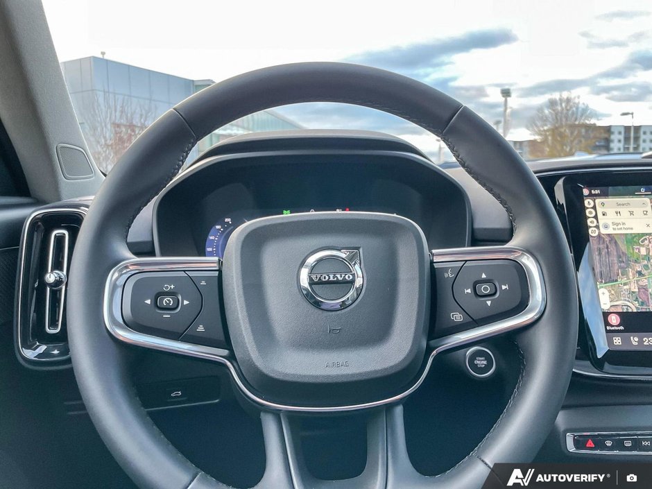 2026 Volvo XC40 Ultra Dark Theme-14