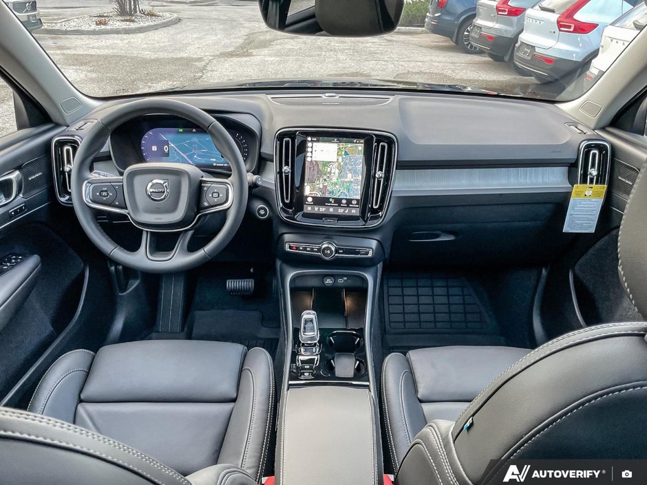 2026 Volvo XC40 Ultra Dark Theme-24