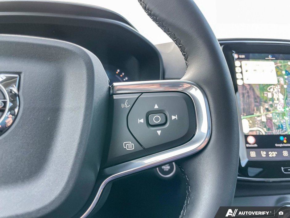 2026 Volvo XC40 Ultra Dark Theme-16