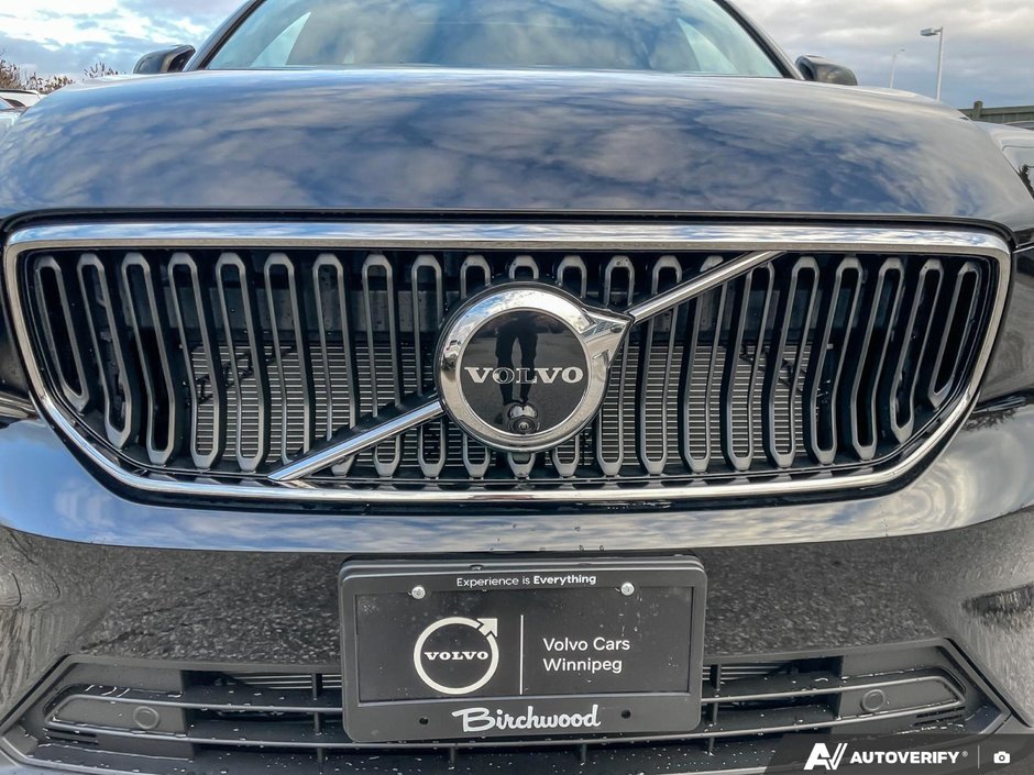 2026 Volvo XC40 Ultra Dark Theme-6