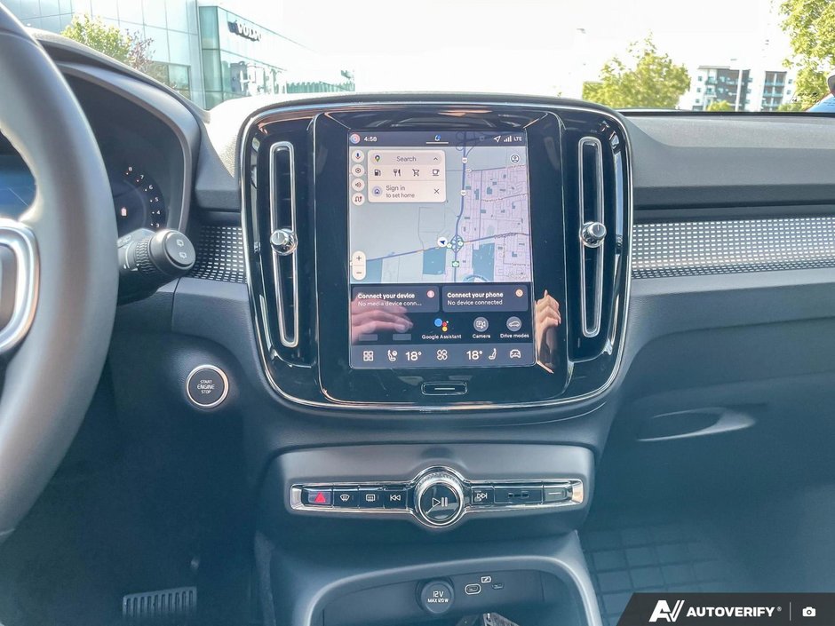 2026 Volvo XC40 Plus Dark Theme-19