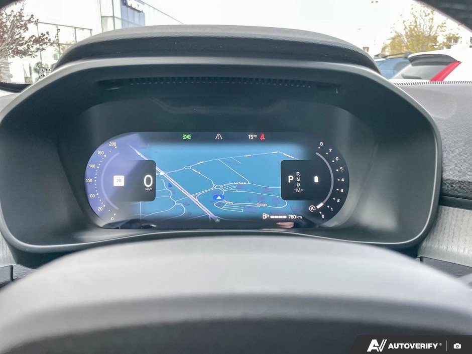 2026 Volvo XC40 Plus Dark Theme-15