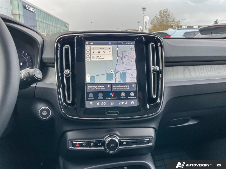 2026 Volvo XC40 Plus Dark Theme-19