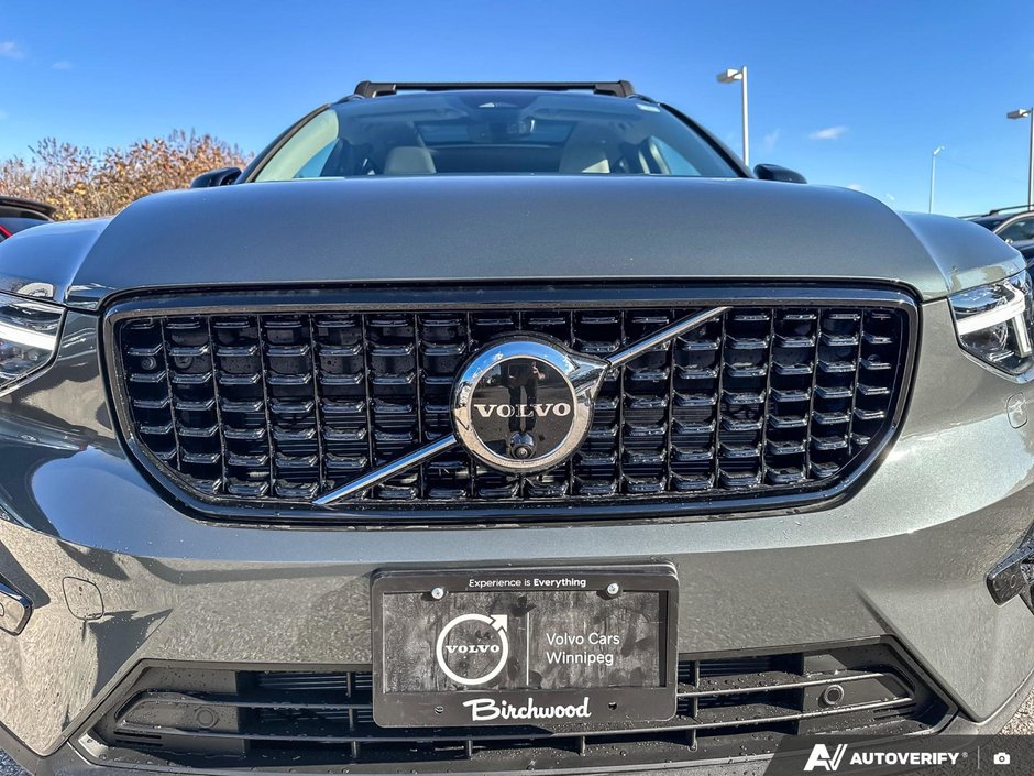 2026 Volvo XC40 Ultra Dark Theme-6