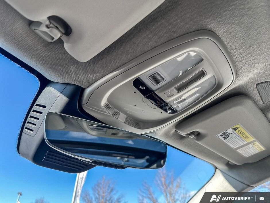 2026 Volvo XC40 Ultra Dark Theme-21