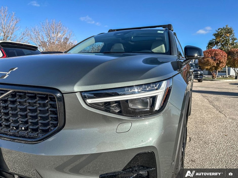 2026 Volvo XC40 Ultra Dark Theme-11