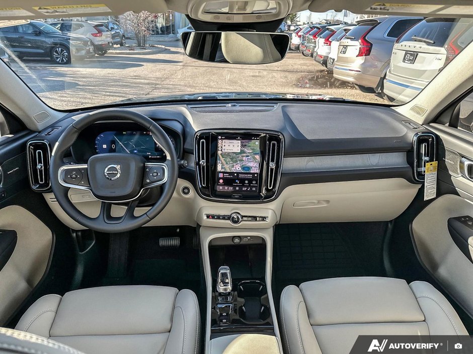 2026 Volvo XC40 Ultra Dark Theme-24