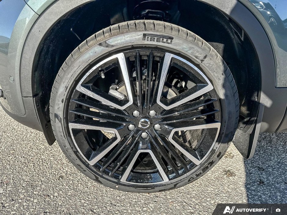 2026 Volvo XC40 Ultra Dark Theme-9