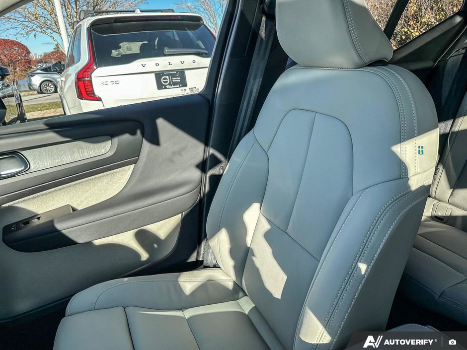 2026 Volvo XC40 Ultra Dark Theme-20