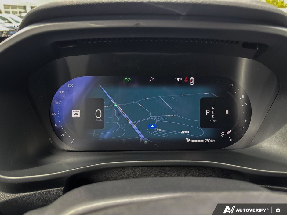 2026 Volvo XC40 Plus Dark Theme-15