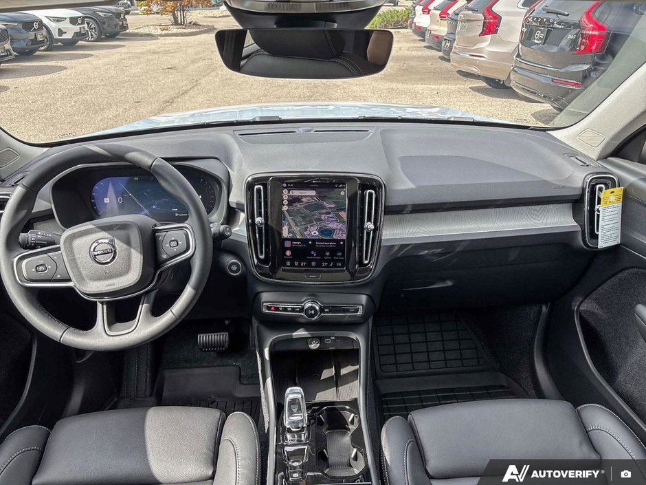 2026 Volvo XC40 Plus Dark Theme-24