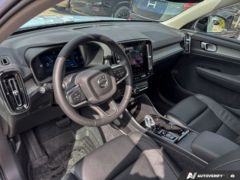 2026 Volvo XC40 Plus Dark Theme-13