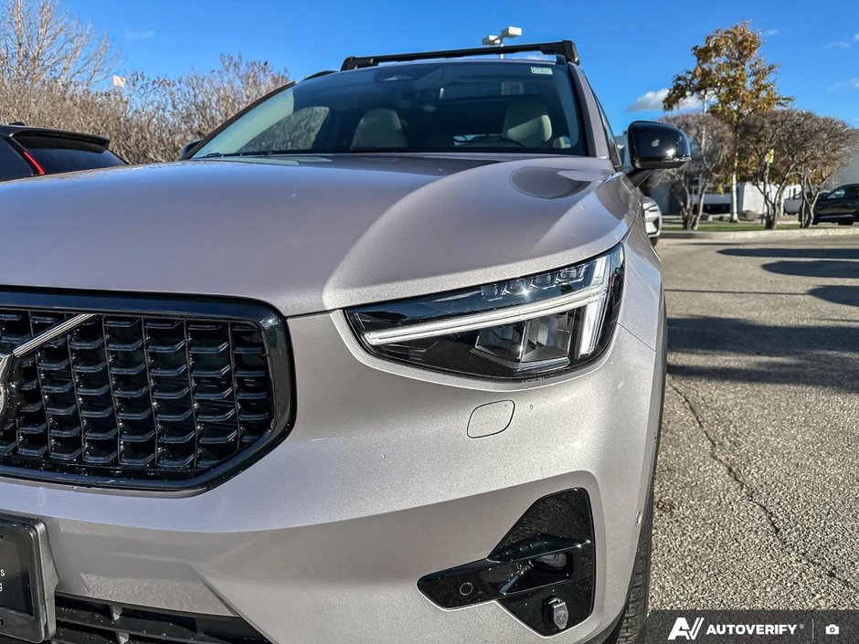 2026 Volvo XC40 Plus Dark Theme-11
