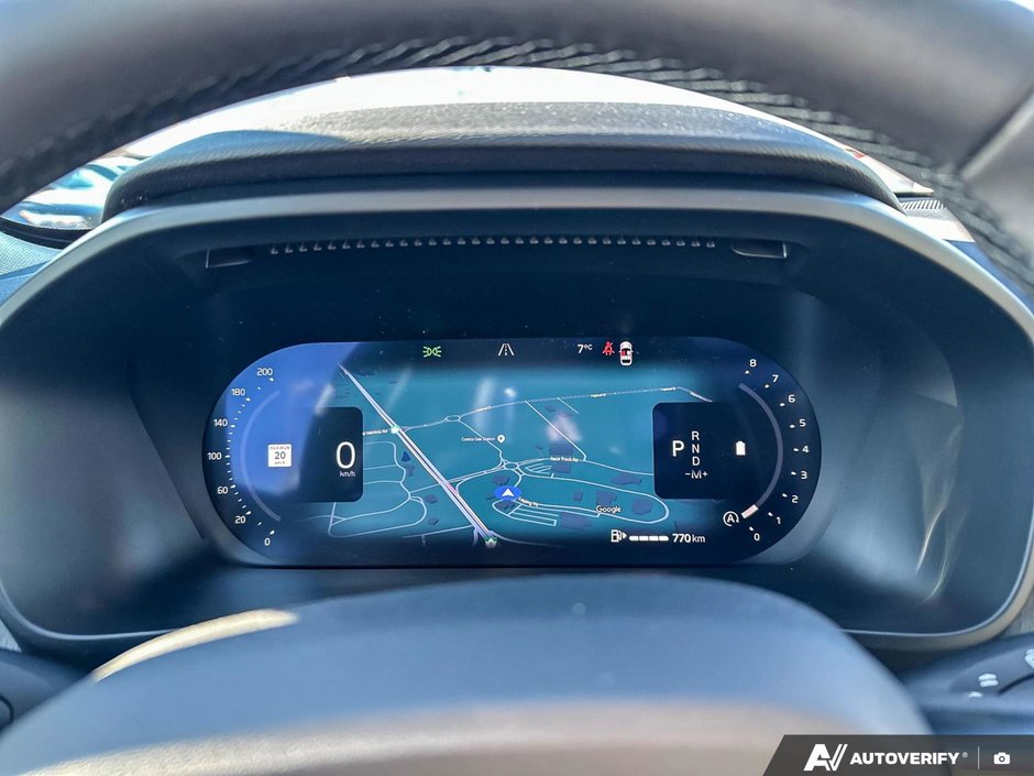 2026 Volvo XC40 Plus Dark Theme-15