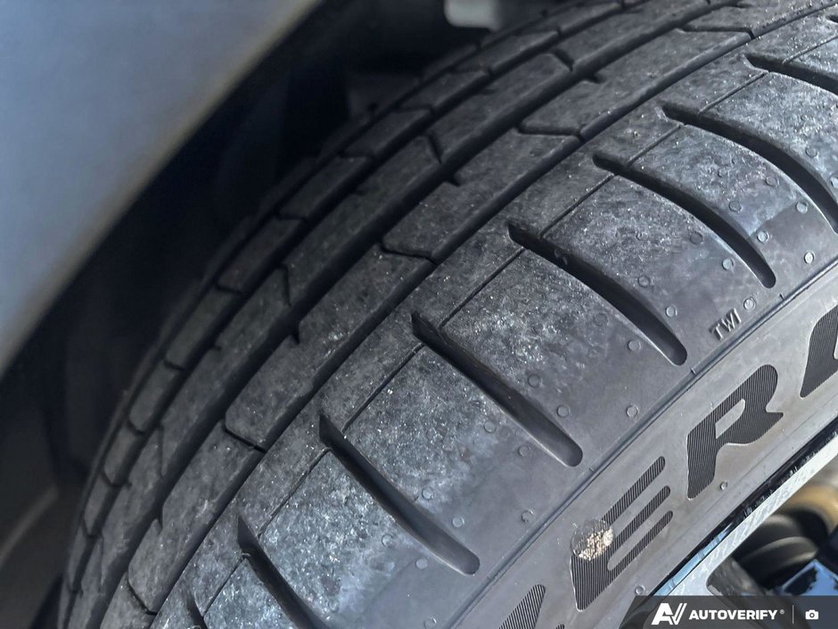 2026 Volvo XC40 Ultra Dark Theme-10