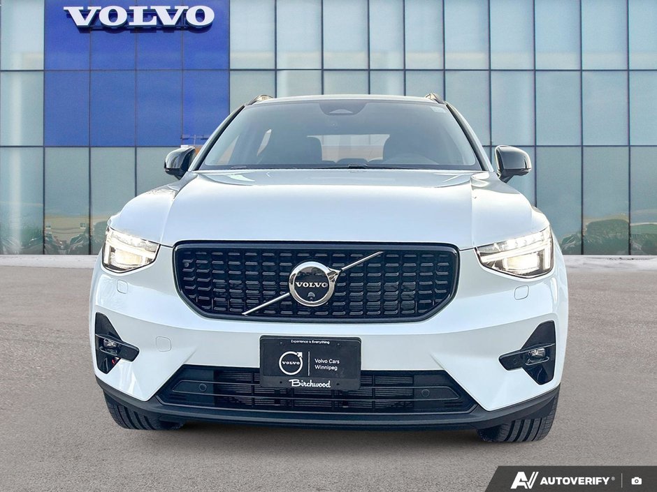 2026 Volvo XC40 Ultra Dark Theme-5