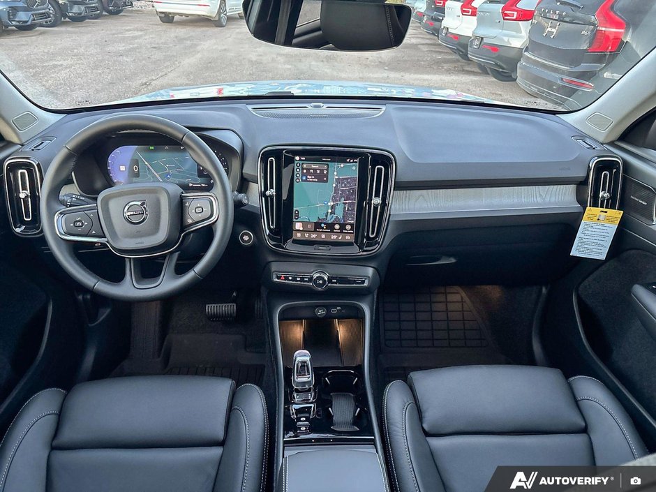 2026 Volvo XC40 Ultra Dark Theme-24