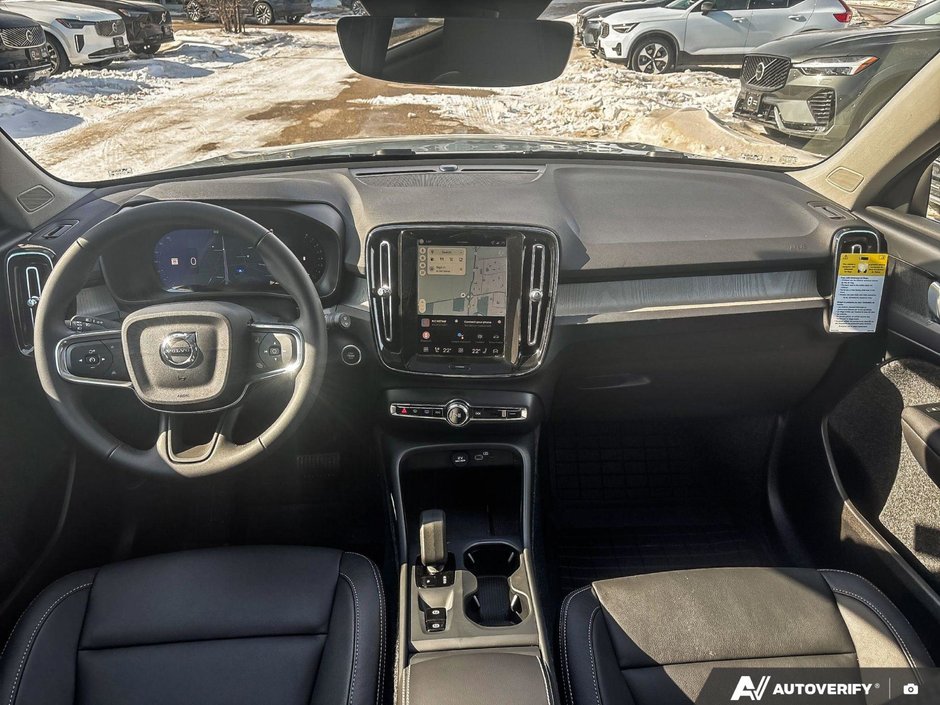 2026 Volvo XC40 Core Dark Theme-23