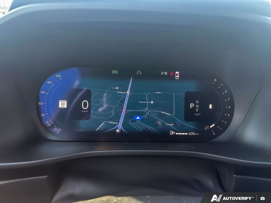 2026 Volvo XC40 Core Dark Theme-14