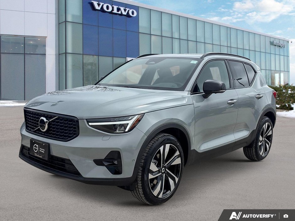 2026 Volvo XC40 Plus Dark Theme-0