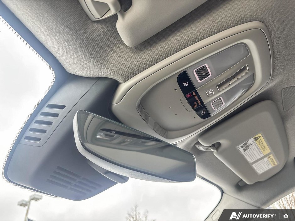 2026 Volvo XC40 Core Dark Theme-20