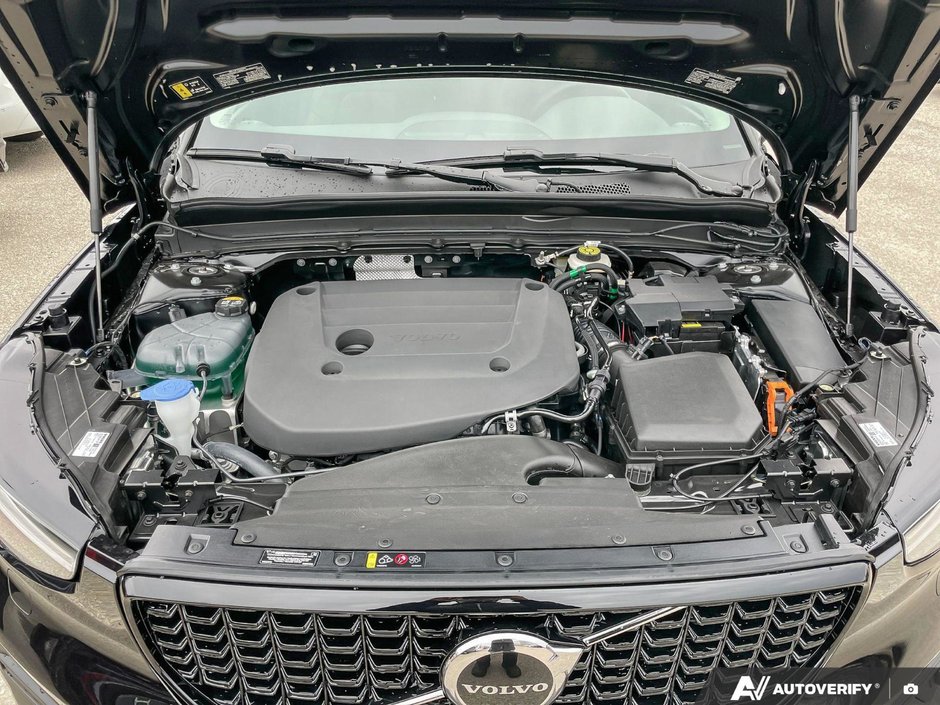 2026 Volvo XC40 Core Dark Theme-7