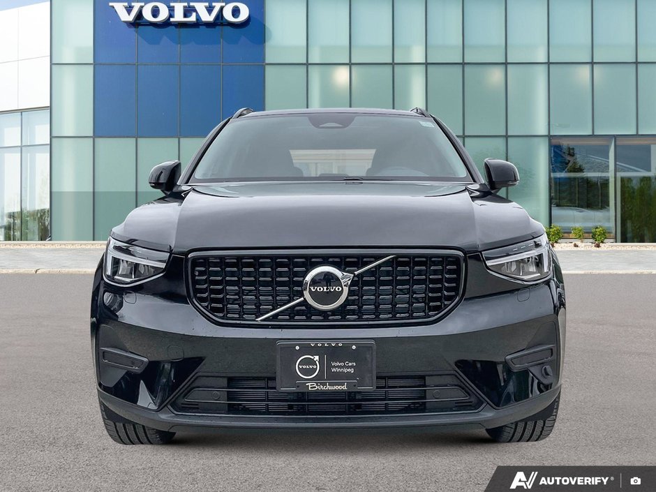 2026 Volvo XC40 Core Dark Theme-5