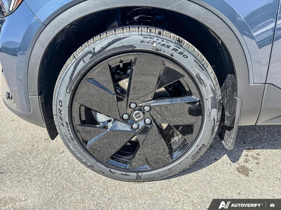 2026 Volvo XC40 Ultra Black Edition-8