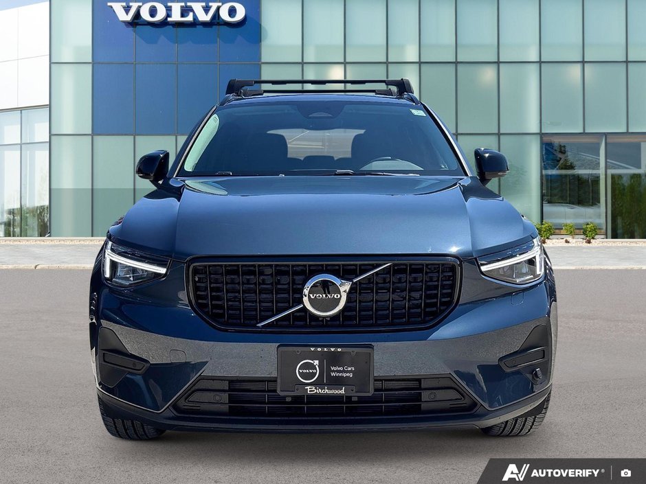 2026 Volvo XC40 Core Dark Theme-4