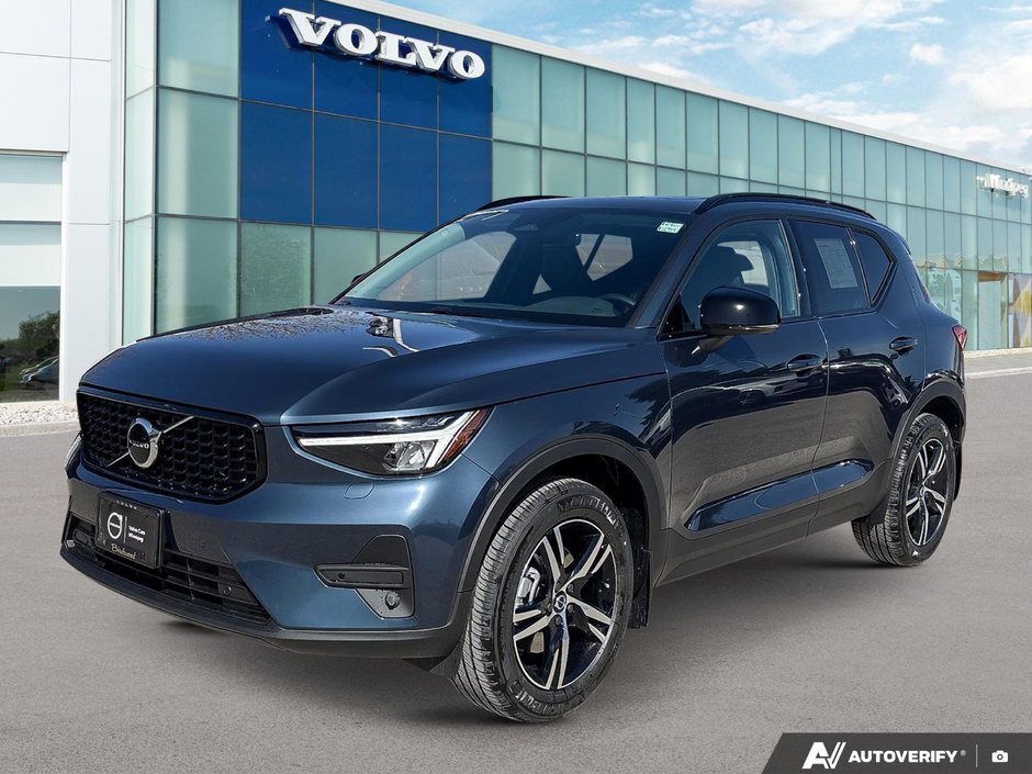 2026 Volvo XC40 Core Dark Theme-0