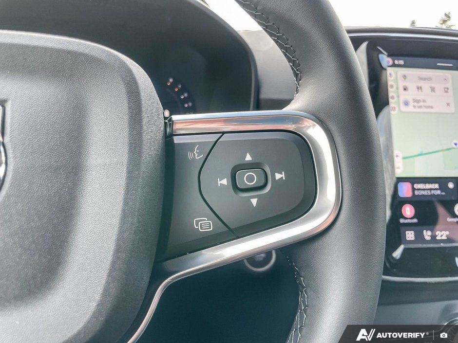 2026 Volvo XC40 Core Dark Theme-15