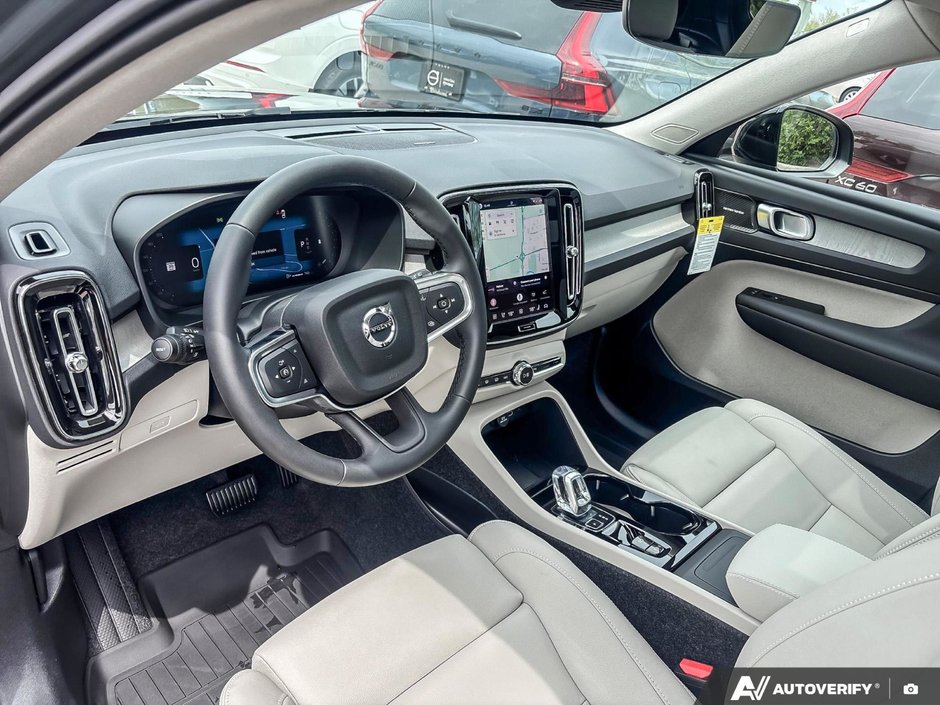 2026 Volvo XC40 Plus Dark Theme-13
