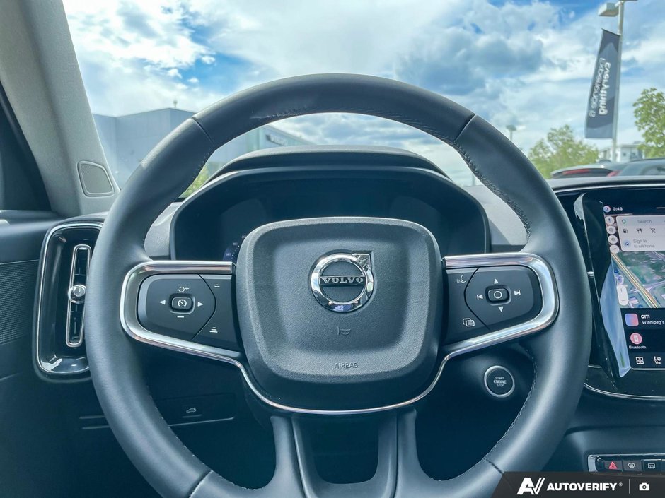 2026 Volvo XC40 Core Dark Theme-14