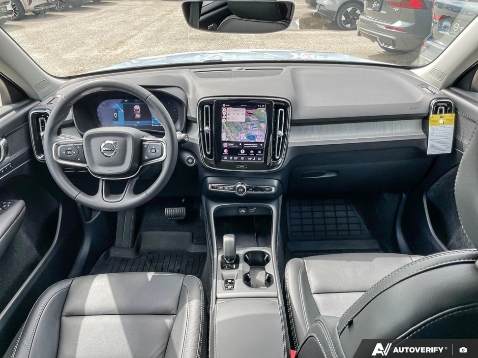 2026 Volvo XC40 Core Dark Theme-24