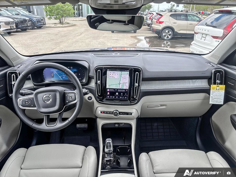 2026 Volvo XC40 Ultra Dark Theme-24