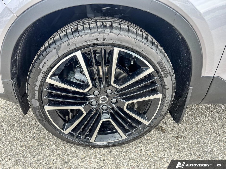 2026 Volvo XC40 Ultra Dark Theme-9