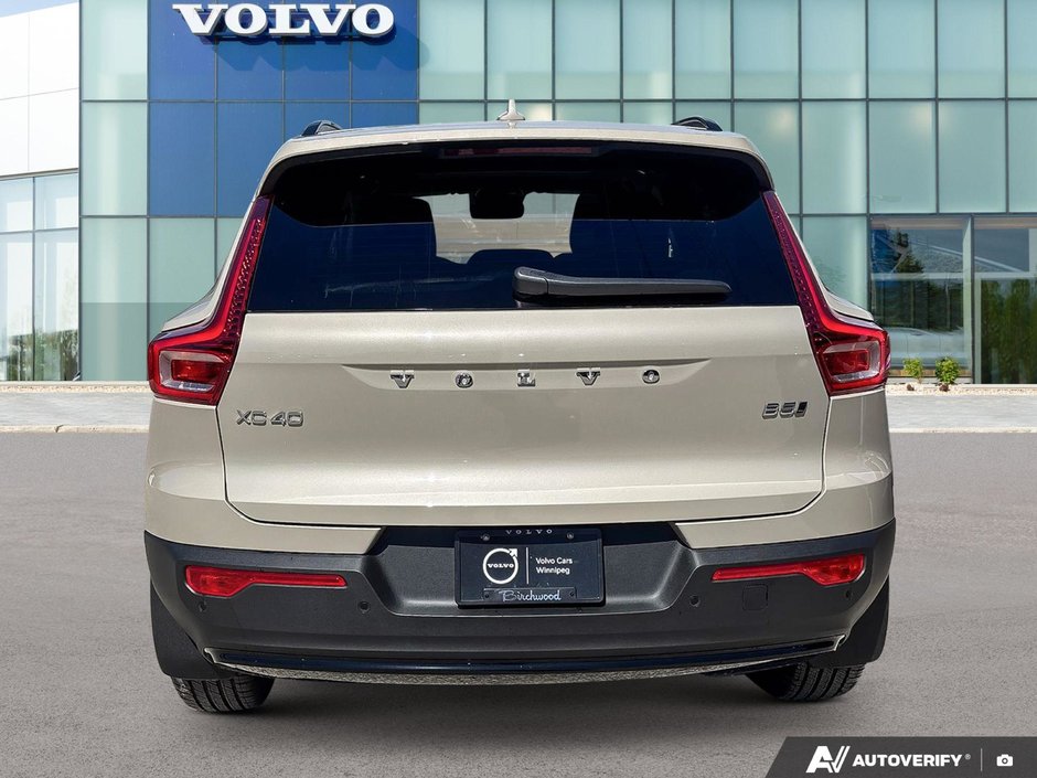 2026 Volvo XC40 Core Dark Theme-3