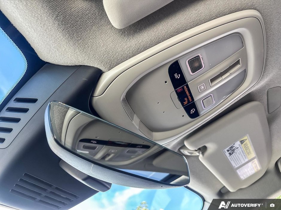 2026 Volvo XC40 Core Dark Theme-20