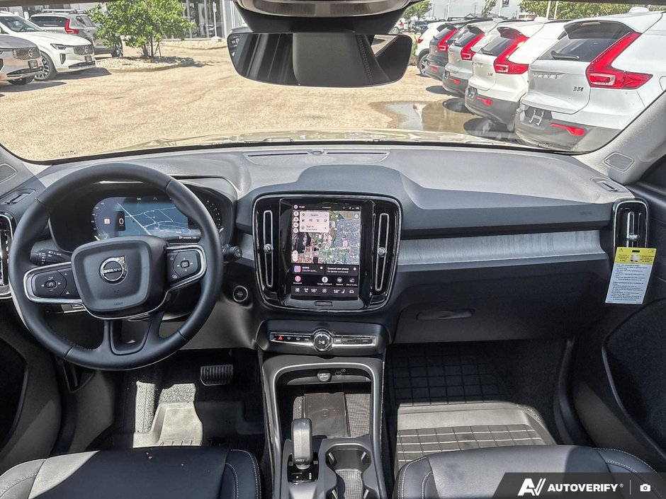 2026 Volvo XC40 Core Dark Theme-23